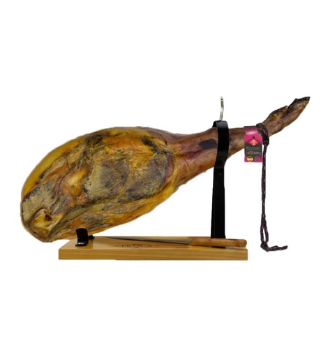 [20306] Bísaro Pork Ham Leg with a Board and Knife